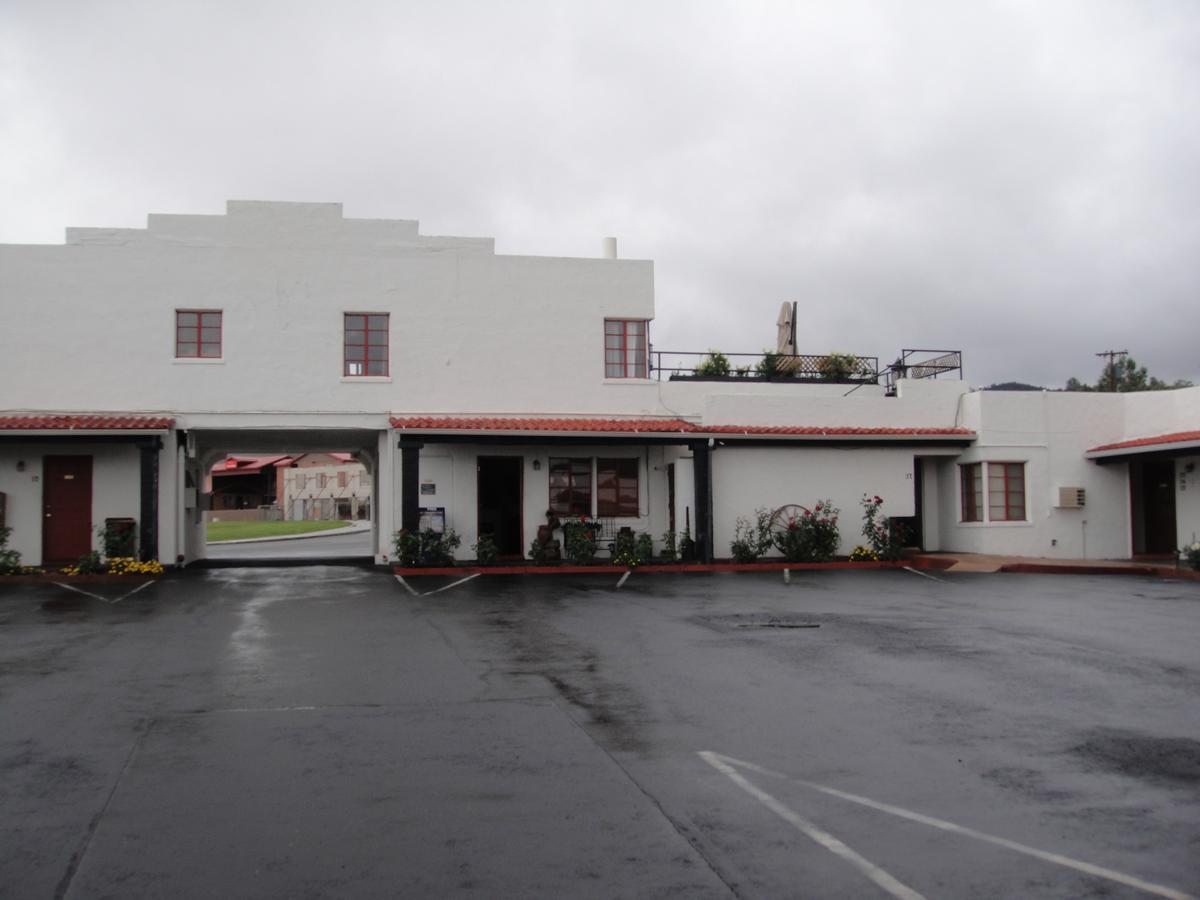 Apache Lodge Prescott Bagian luar foto