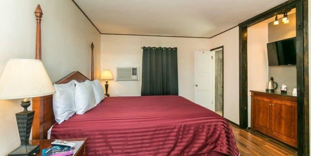 Apache Lodge Prescott Bagian luar foto