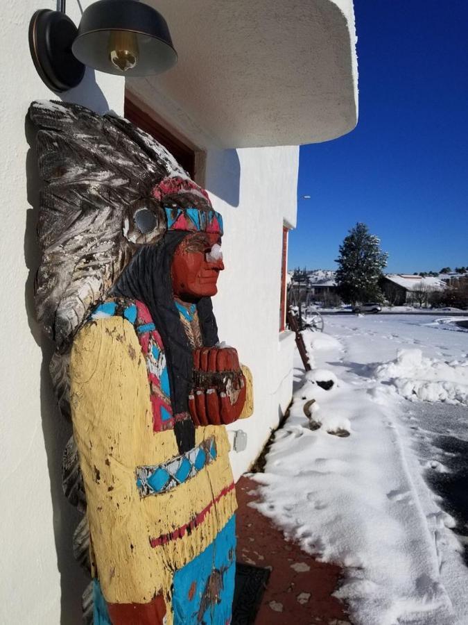 Apache Lodge Prescott Bagian luar foto