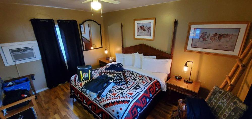 Apache Lodge Prescott Bagian luar foto